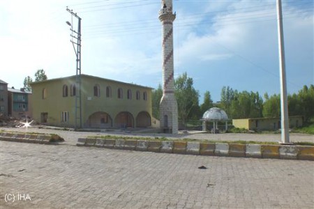 Hacılar Camii